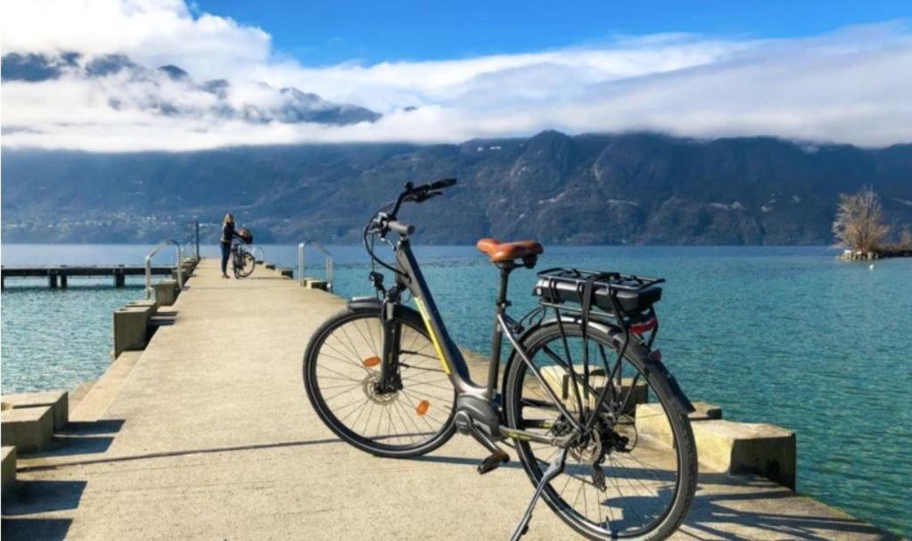 Lac Annecy Plage Privee, Duplex Baie Des Voiles Duingt Exterior foto